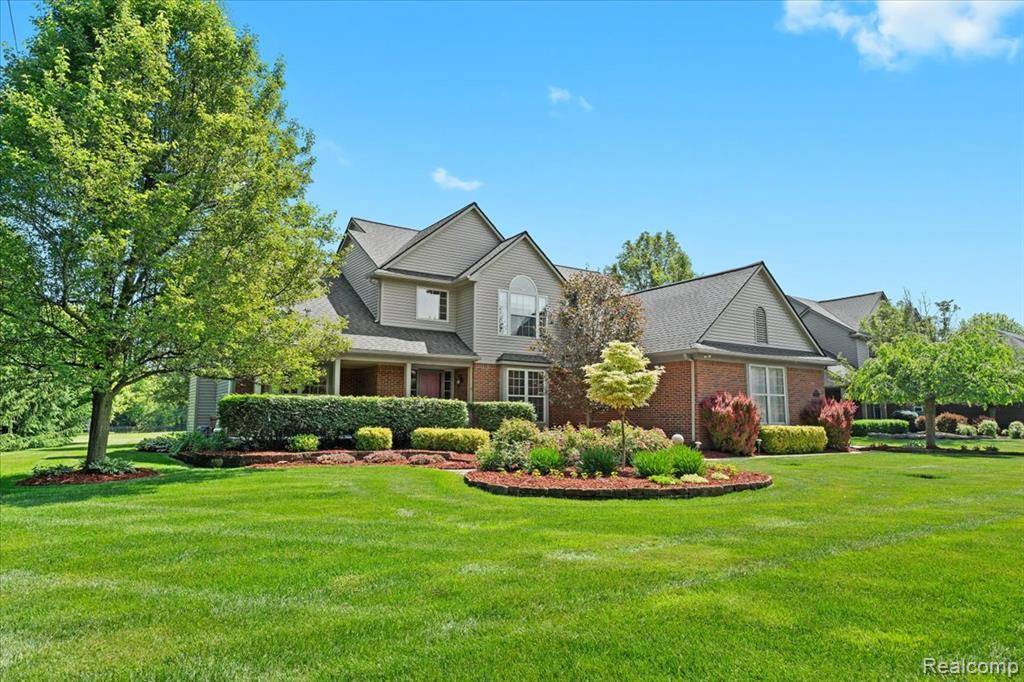 South Lyon, MI 48178,13105 Gorget Drive