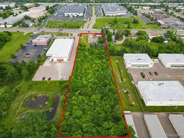 2137 N Opdyke Road, Auburn Hills, MI 48326