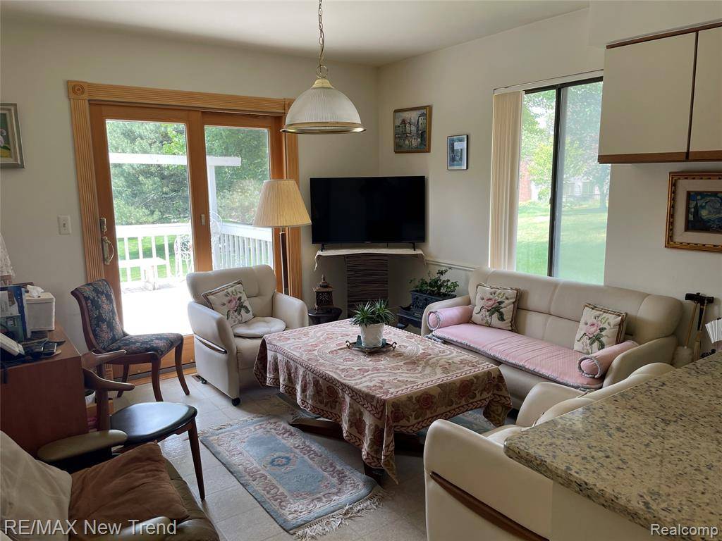 Bloomfield Hills, MI 48302,5408 Vincennes Drive