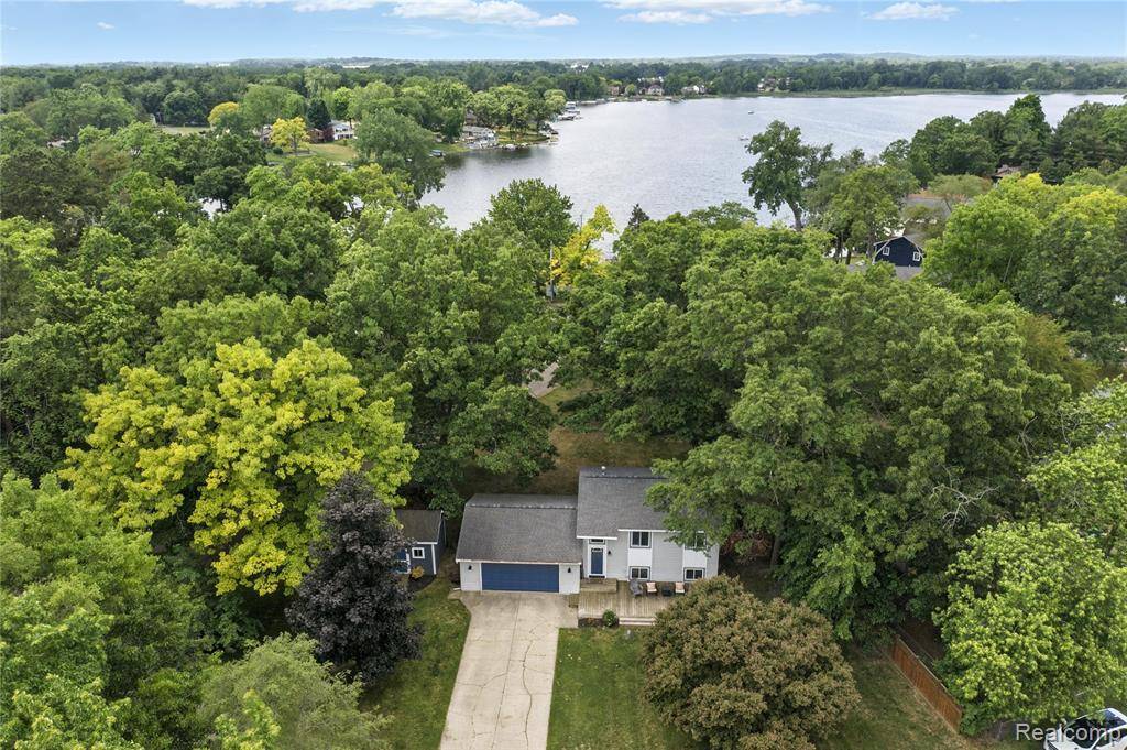 Waterford, MI 48329,4405 Lamson Drive