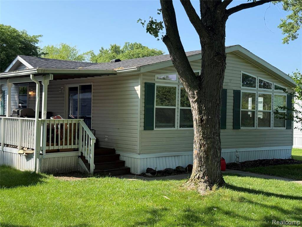 Romulus, MI 48174,27444 Bordeau Drive