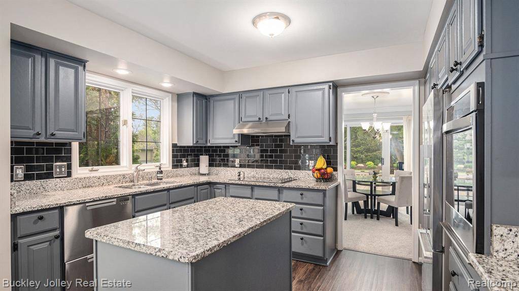 Brighton, MI 48116,4659 PINE EAGLES Drive