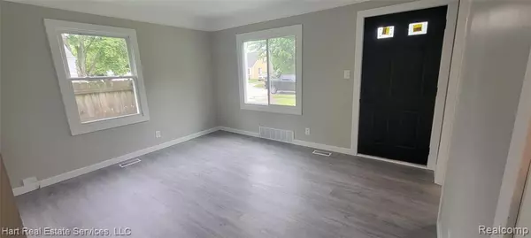 Farmington Hills, MI 48336,21875 Tulane Avenue