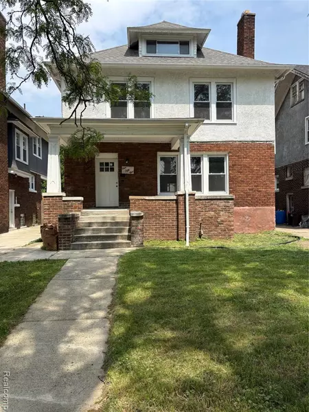 151 McLean Street, Highland Park, MI 48203