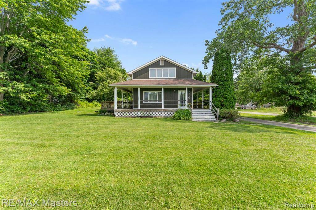 3337 Will Carleton Road, Flat Rock, MI 48134