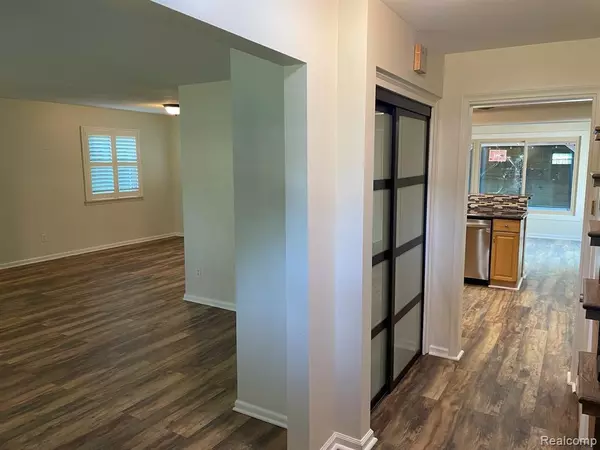 Northville, MI 48167,21150 E Chigwidden Street