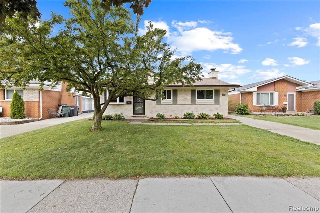 1059 Kenilworth Place, Clawson, MI
