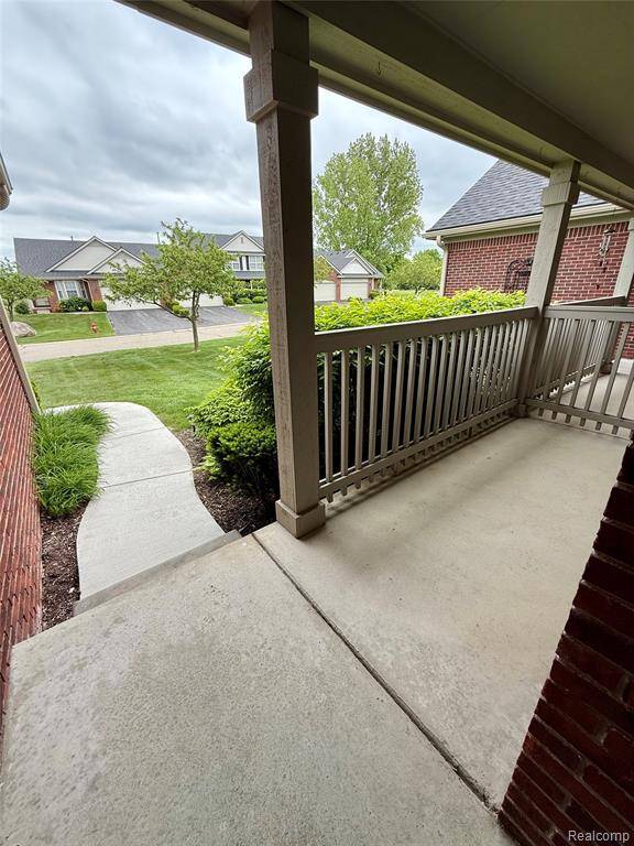 Grand Blanc, MI 48439,6438 Club W Court