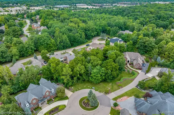 Farmington Hills, MI 48331,34750 Huntington LOT