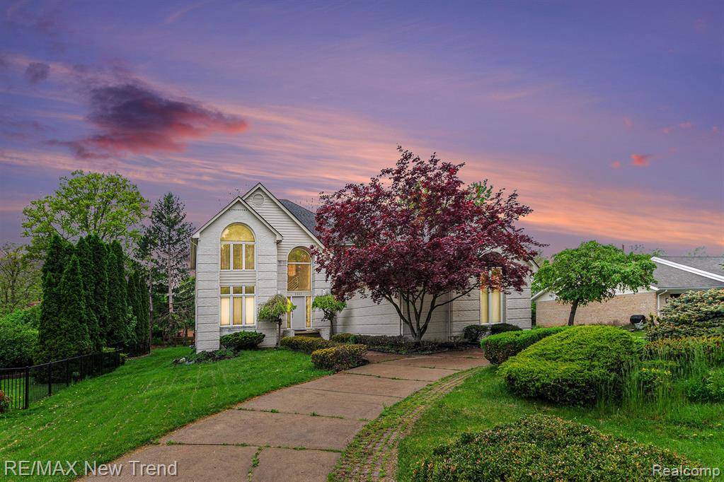 West Bloomfield, MI,2337 HORSESHOE Drive