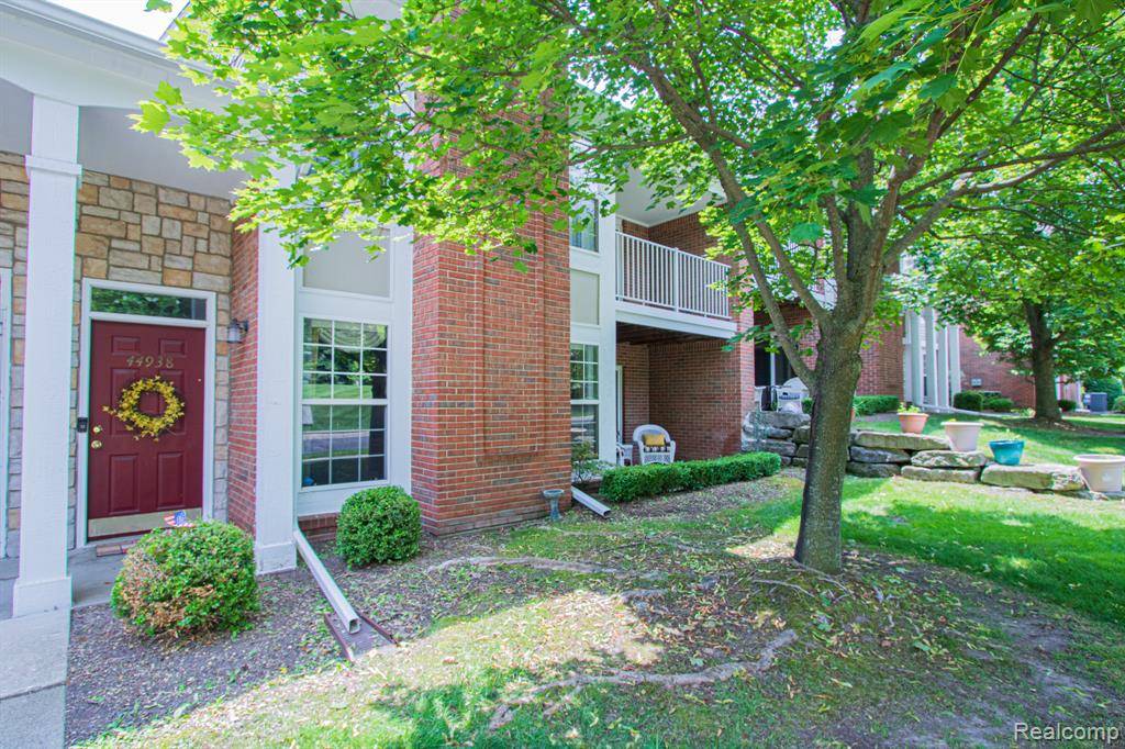 Sterling Heights, MI 48314,44938 Marigold Drive