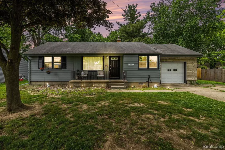 4292 Woodrow Avenue, Burton, MI 48509