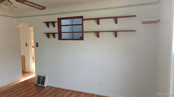 Wayne, MI 48184,5157 Niagara Street