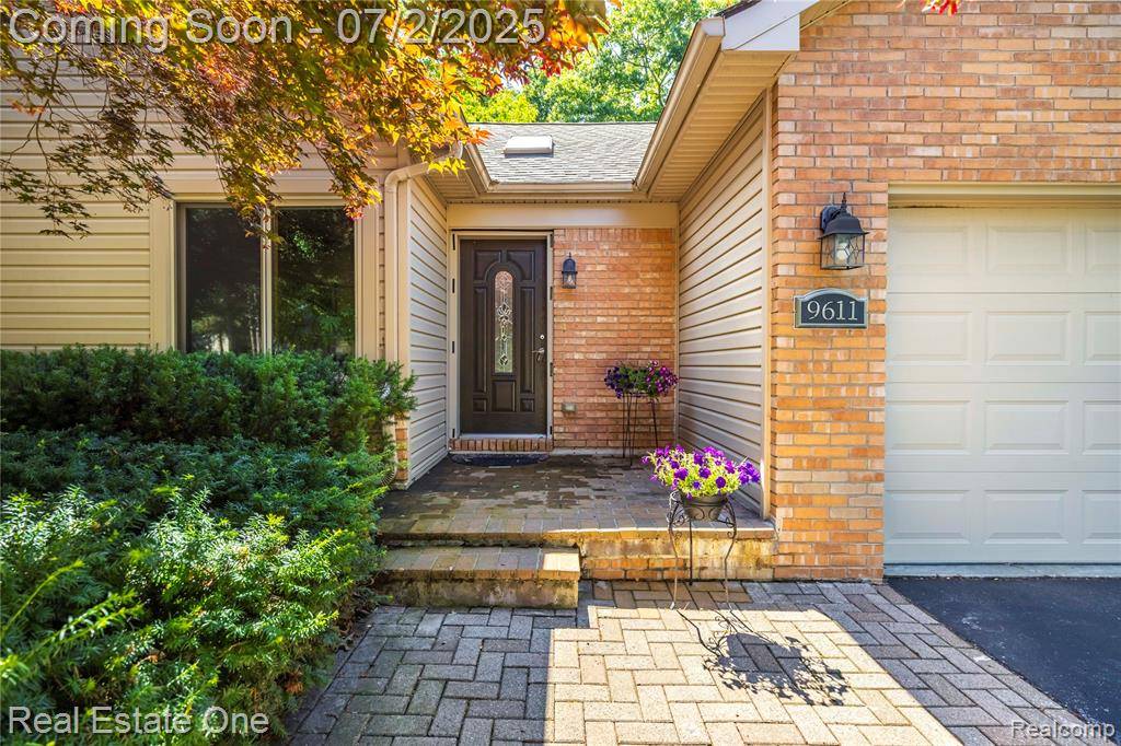 Clarkston, MI 48348,9611 Klais Road