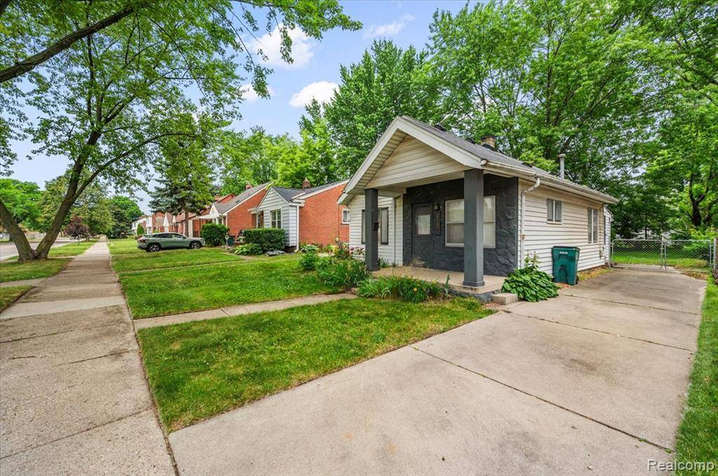 Berkley, MI 48072,2124 Catalpa Drive