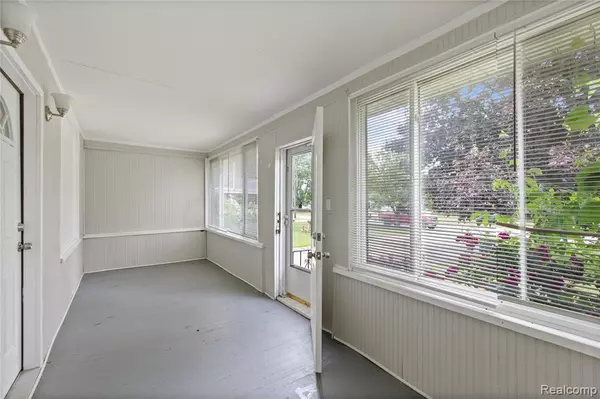 Roseville, MI 48066,27371 Demrick Street