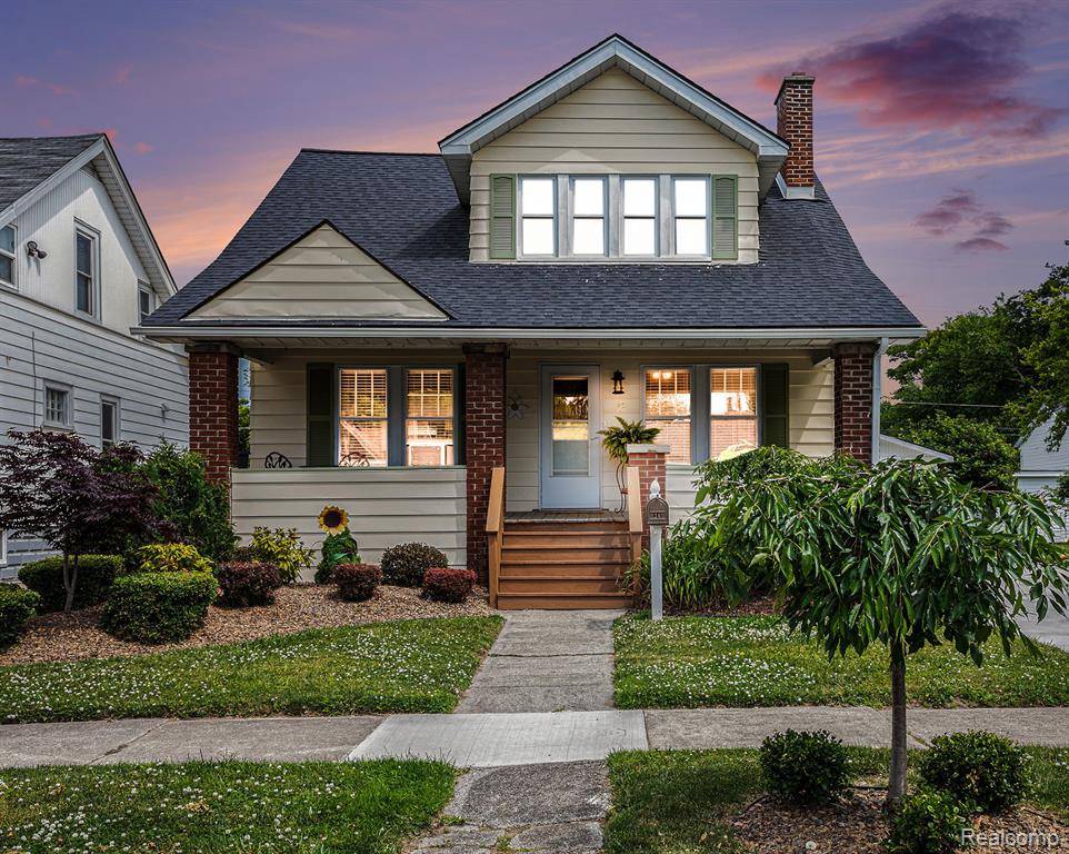 36 High Street, Mount Clemens, MI 48043