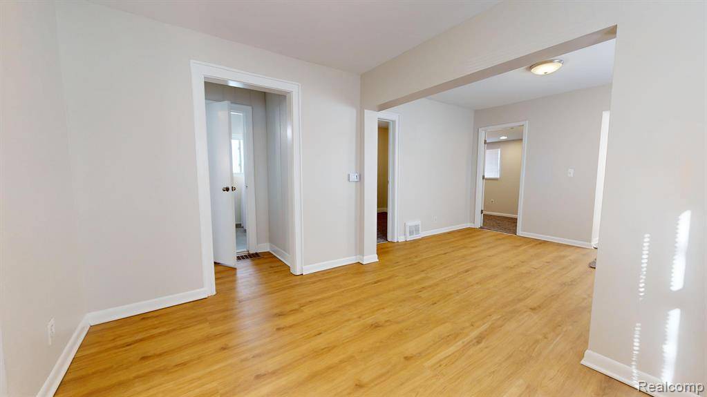Madison Heights, MI 48071,30419 BRUSH Street