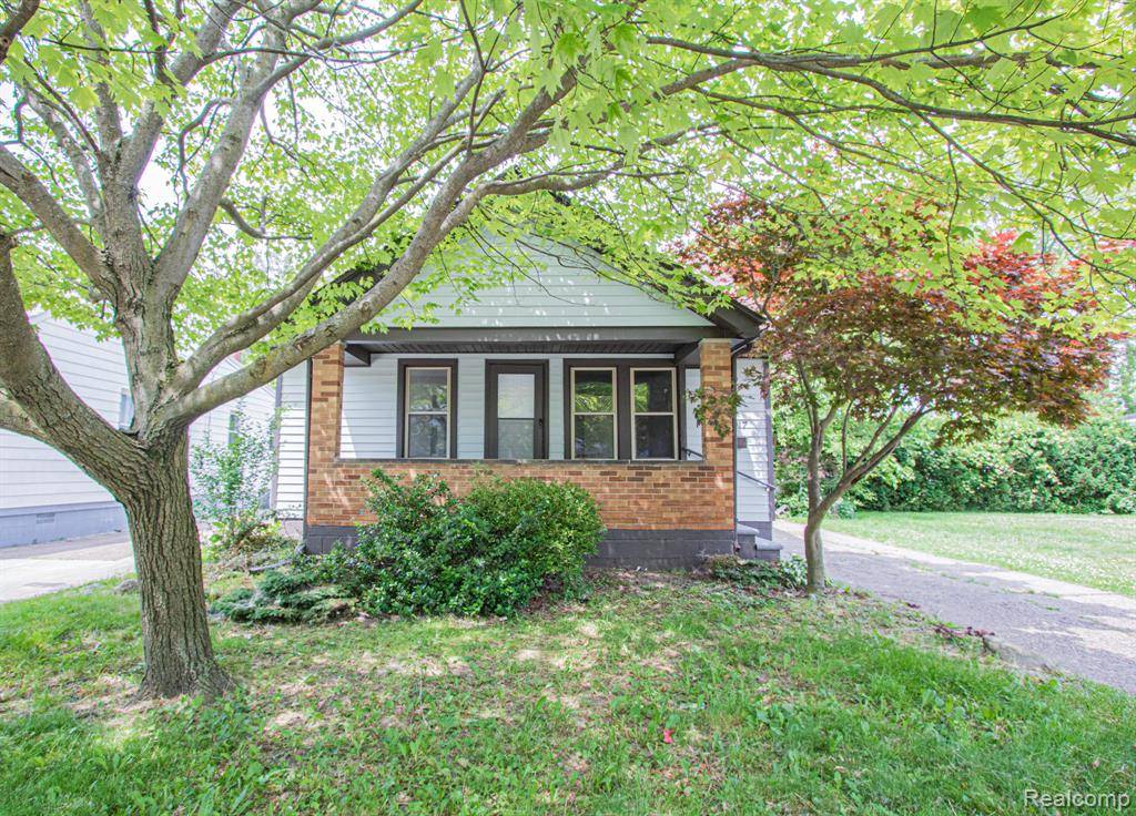24917 Dale Avenue, Eastpointe, MI 48021