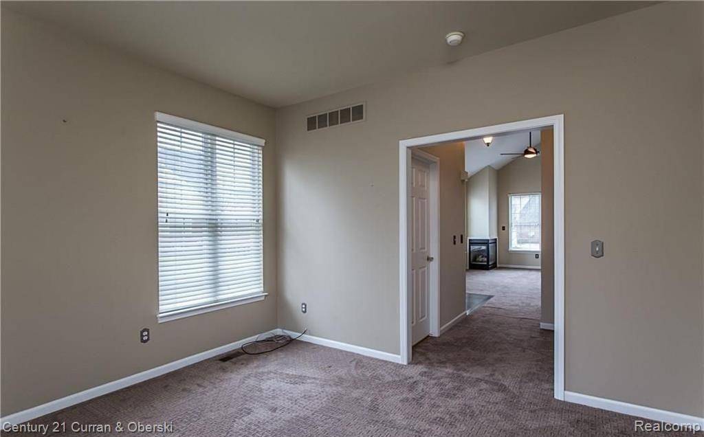 Novi, MI,29306 Weston Drive