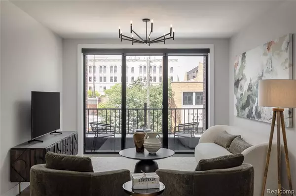 Royal Oak, MI 48067,222 E 6th Street