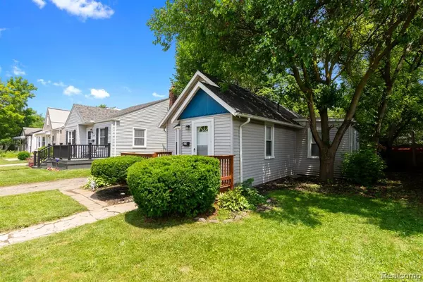 Royal Oak, MI 48073,2814 Crooks Road