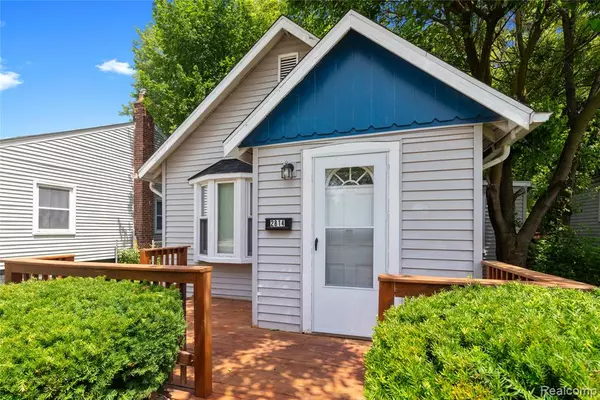 Royal Oak, MI 48073,2814 Crooks Road