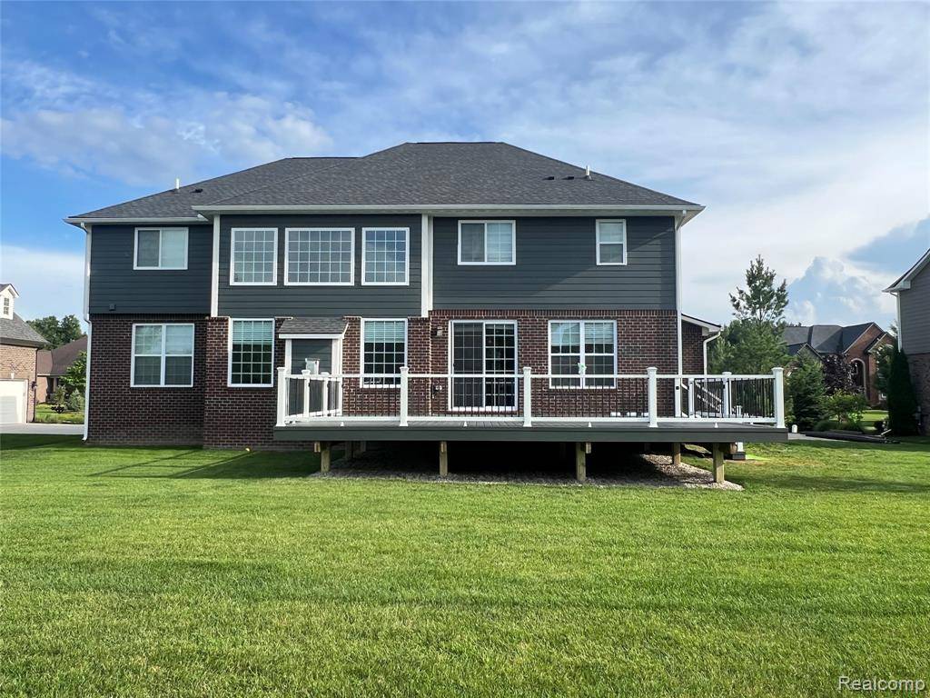 South Lyon, MI 48178,57558 Stoneleigh Drive
