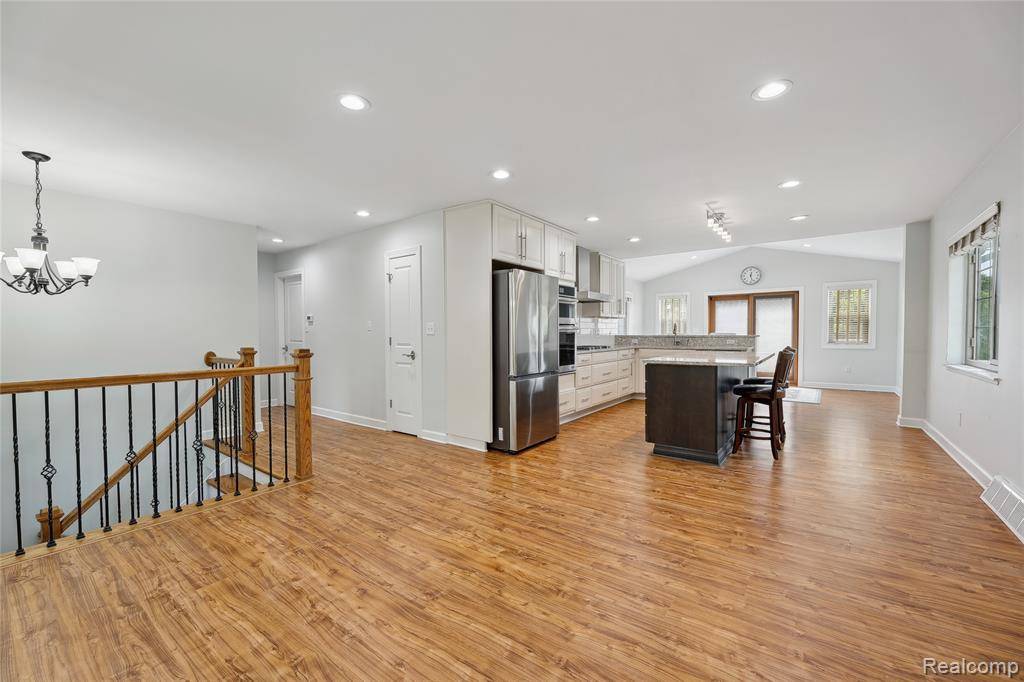 Wixom, MI 48393,3395 W Maple Road