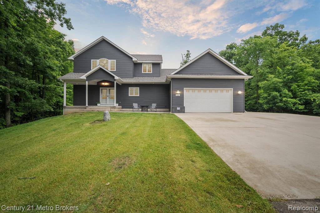 9119 Hegel Road, Goodrich Vlg, MI