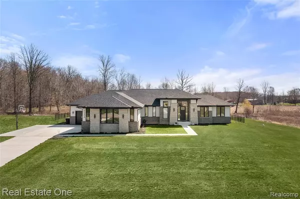 Armada, MI,73404 Castle Court