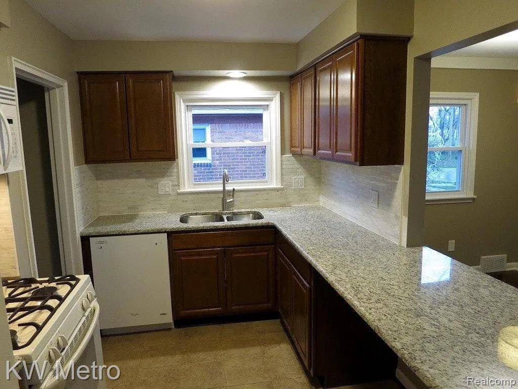 Clawson, MI,173 Elmsford Drive