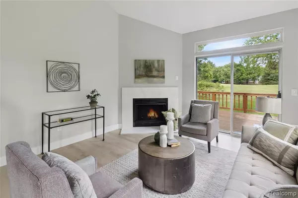 Novi, MI 48377,41683 Juniper Circle