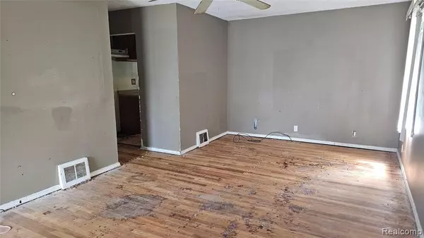 Roseville, MI 48066,26400 Blumfield Street