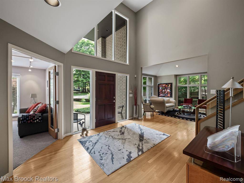 West Bloomfield, MI,6224 Bromley Court