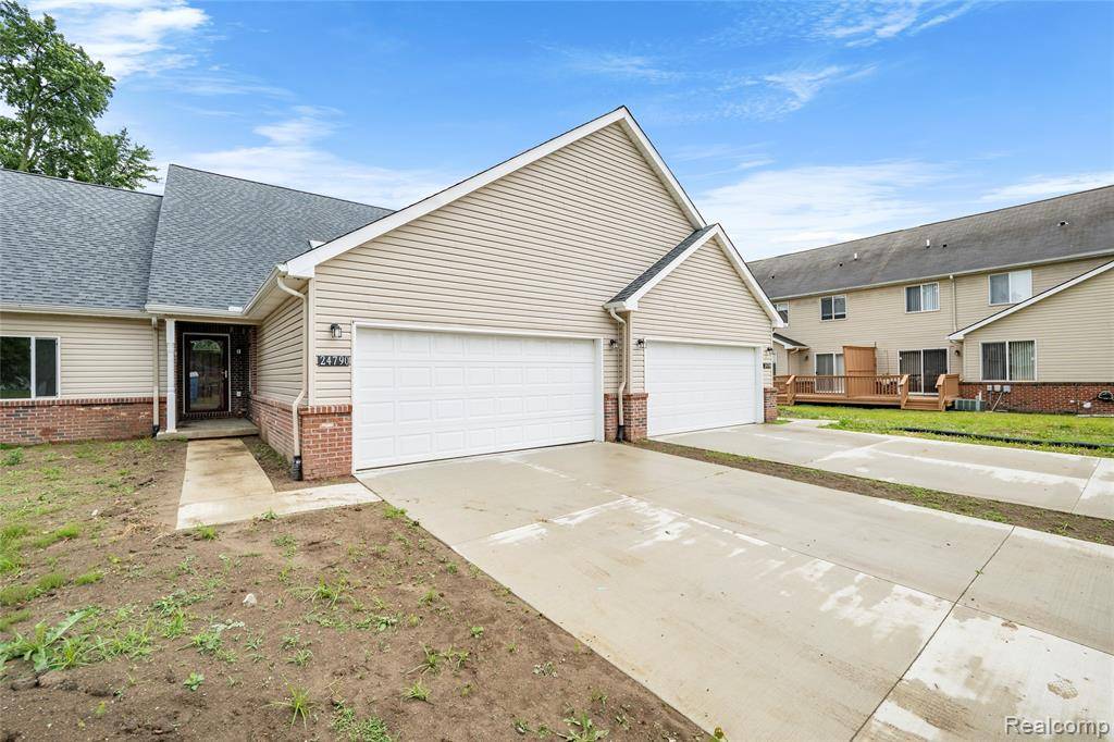 Redford, MI 48239,24790 Ashley Court