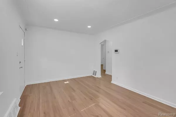 Dearborn, MI 48228,7768 Asbury Park