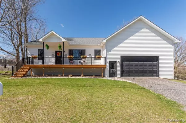 619 N WATKINS, Perry, MI 48872