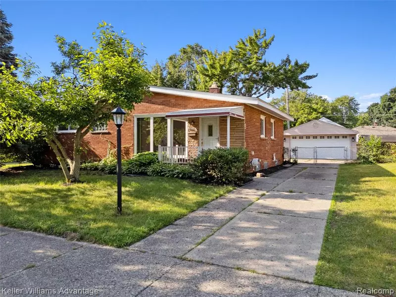 36669 Pinetree Street, Livonia, MI 48150