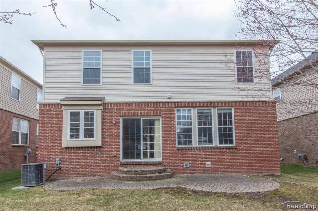 Novi, MI,44874 Lafayette Dr.