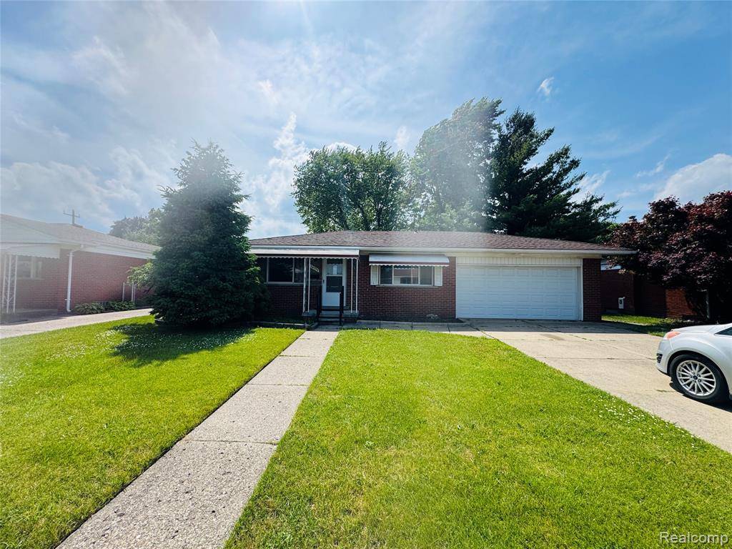 24739 Blackmar Avenue, Warren, MI 48091