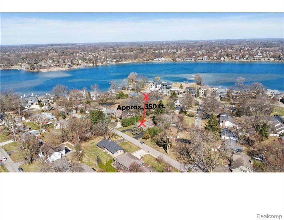 West Bloomfield, MI 48324,5080 KITSON Lane