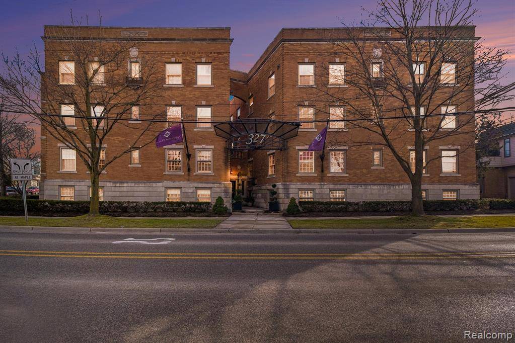 327 SOUTHFIELD Road, Birmingham, MI 48009