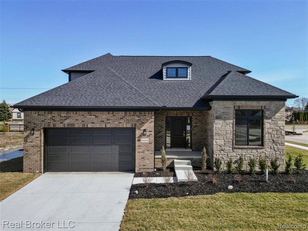 Macomb, MI 48042,56643 Via Bellano