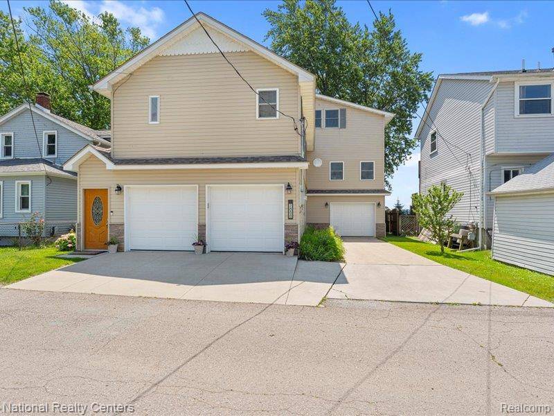 Newport, MI 48166,7888 Lakeshore Drive
