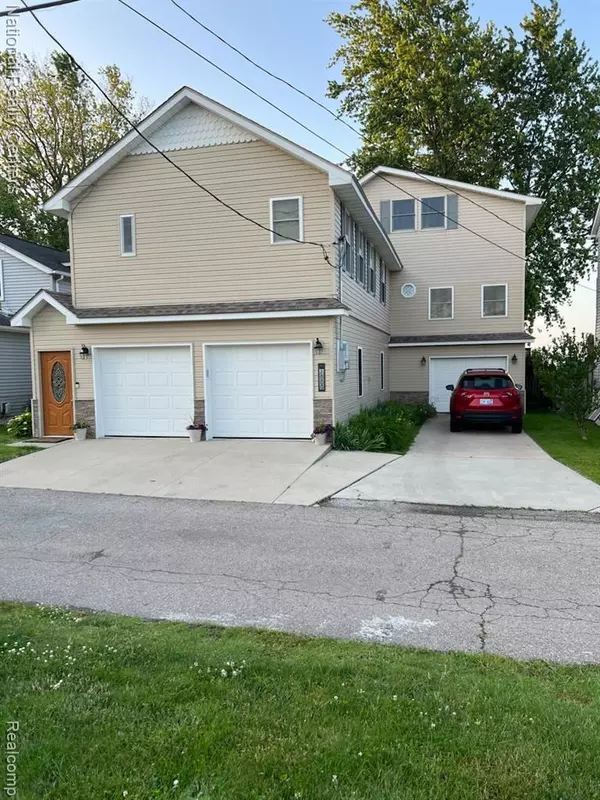 Newport, MI 48166,7888 Lakeshore Drive