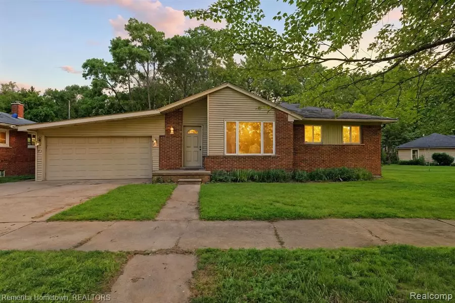 42424 Bradner Court, Plymouth, MI 48170