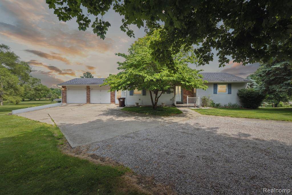 15501 Turner, Lansing, MI 48906