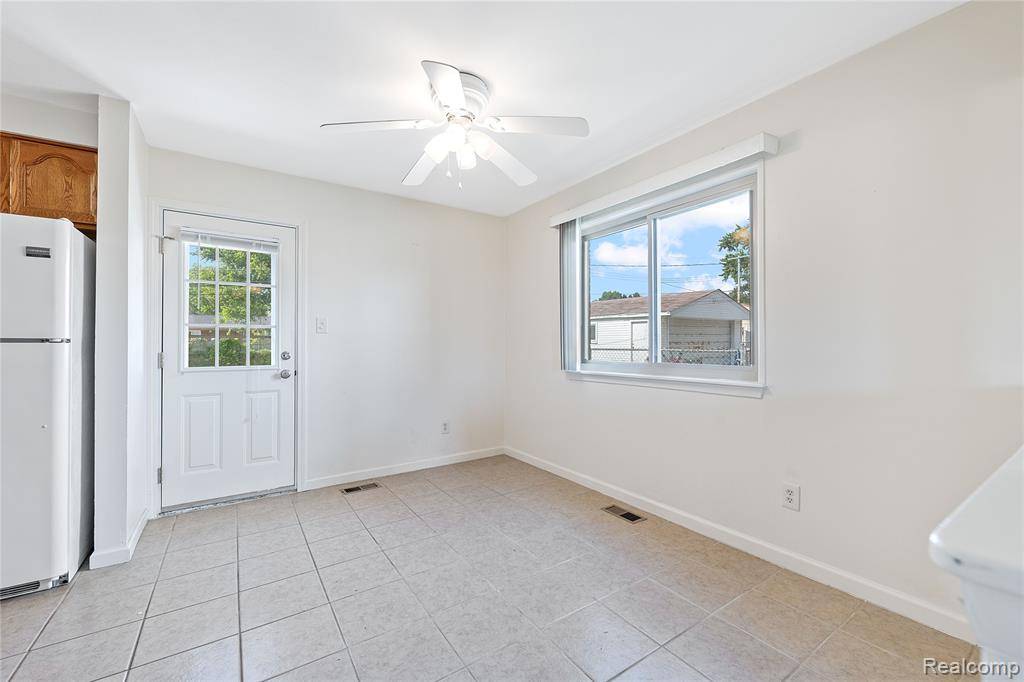 Westland, MI 48186,30925 Steinhauer Street
