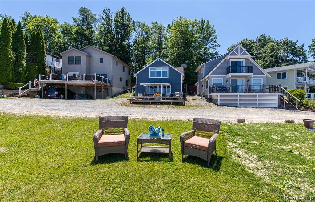 Lapeer, MI 48446,3971 S Shore Drive